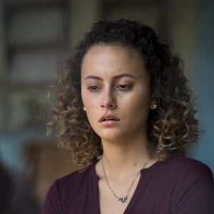 Maria Alice (Alice Milagres) mente ao dizer que a mãe não quer mais Pérola (Rayssa Bratillieri) em sua casa no capítulo de terça-feira, 22 de janeiro de 2019 da novela 'Malhação: Vidas Brasileiras'