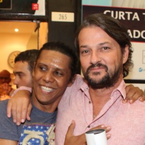 Marcelo Serrado prestigiou estreia da peça 'Susto', no teatro Os 4, no Rio de Janeiro, na noite desta terça-feira, 15 de janeiro de 2018