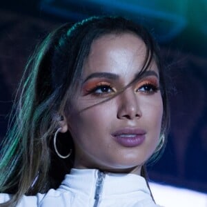 Anitta já havia postado foto romântica com Ronan Carvalho antes de assumir namoro com o produtor