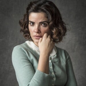 Na novela 'O Sétimo Guardião', Stela (Vanessa Giácomo), que estava escondida, se revelará e confrontará a sogra