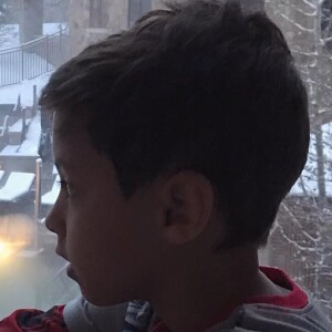 Filho de Eliana, Arthur, de 7 anos, viu a neve pela primeira vez durante viagem com a mãe, a irmã e o padrasto, Adrtiano Ricco