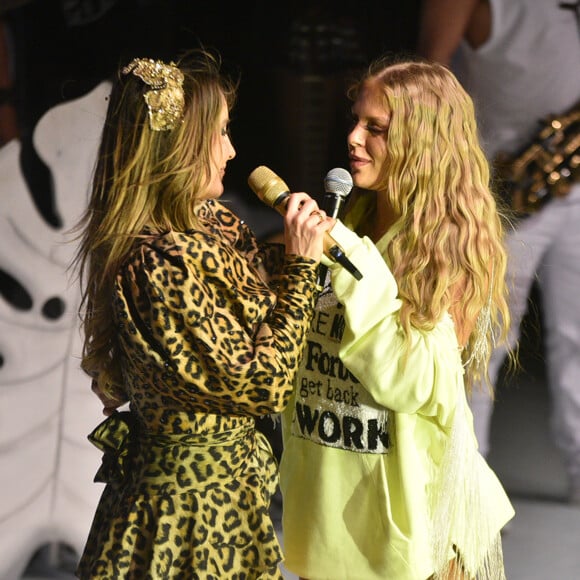 Claudia Leitte e Luísa Sonza cantaram juntas em show de pré-carnaval em casa de espetáculos de São Paulo nesta sexta-feira, 25 de janeiro de 2019