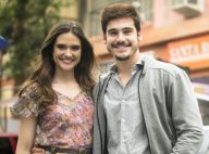 Nicolas Prattes e Juliana Paiva cantam sucesso de Jorge Vercillo em festa. Vídeo