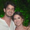 Rebeca Abravanel e Alexandre Pato assumiram o namoro no final de 2018 durante viagem por Trancoso, na Bahia