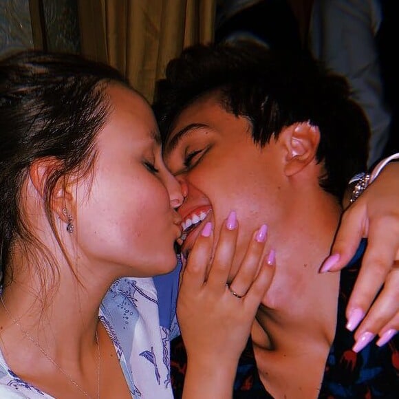 Larissa Manoela e Leo Cidade namoram há 1 ano e 1 mês