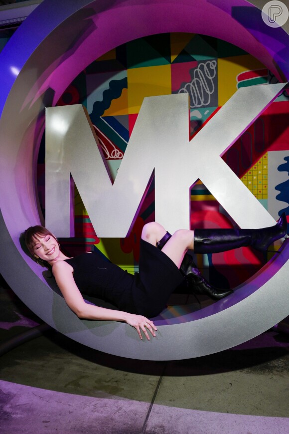 Bella Hadid, estrela da campanha, no lançamento da campanha Spring 2019 da MICHAEL Michael Kors em 06 de fevereiro de 2019.