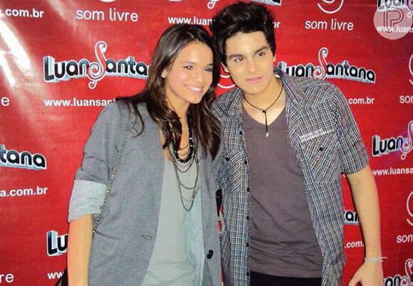 Luan Santana e Bruna Marquezine, que se conhecem desde 2010, foram vistos juntos após a atriz gravar participação no 'Programa do Jô'