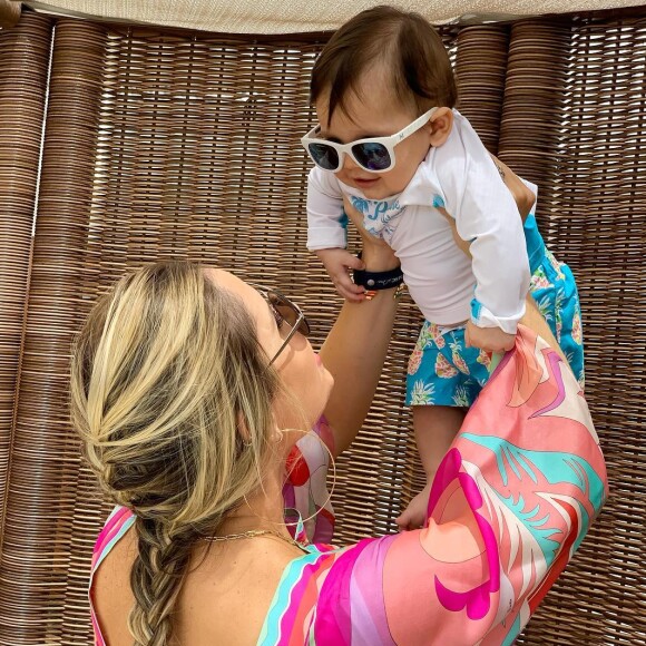 Thyane Dantas celebrou 5 meses do filho, Dom, com foto fofa no Instagram nesta segunda-feira, 18 de fevereiro de 2018