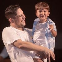 Filho de sertanejo Jorge impressiona por semelhança com pai: 'Sua cara na foto'