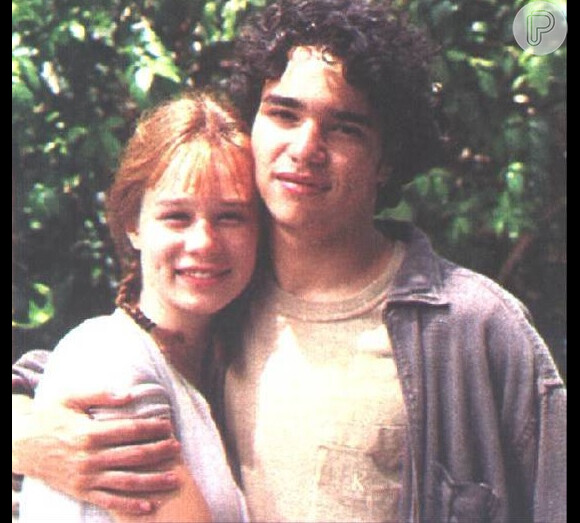 Mariana Ximenes e Caio Blat começaram a namorar quando a atriz tinha apenas 15 anos de idade. Três anos mais tarde o relacionamento chegou ao fim