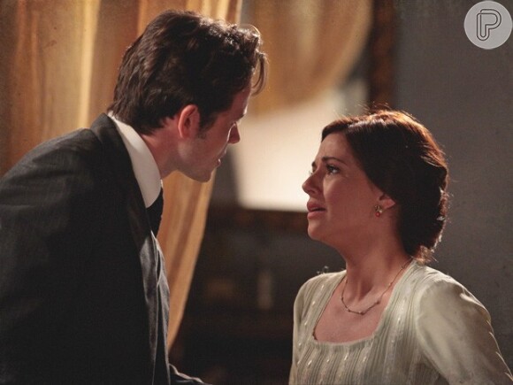 Sandra (Priscila Sol) finalmente conta a Teodoro (Daniel Dalcin) que é mãe de Ângelo em 'Lado a Lado', em fevereiro de 2013