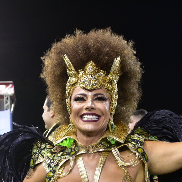 Viviane Araujo festejou o título inédito da Mancha Verde no carnaval de São Paulo: 'Parabéns minha guerreira!'
