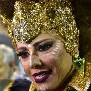 Mancha Verde de Viviane Araujo foi campeã pela primeira vez no carnaval de São Paulo