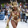 Camila Silva é rainha de bateria da Mocidade de Padre Miguel, que ficou em 6º lugar no Rio. Sua fantasia representava a ganância dos seres humanos.