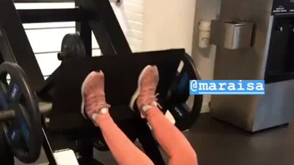 Maraisa, da dupla com Maiara, malhou sob orientação do personal trainer Bruno Santos nesta quinta-feira, 7 de março de 2019