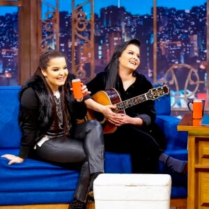 Maiara e Maraisa falaram sobre vida de solteira no 'The Noite' desta quinta-feira, 15 de março de 2019