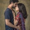 Laila (Julia Dalavia) e Jamil (Renato Góes) viverão amor proibido no Brasil e fugirão do sheik áraba Aziz Abdallah (Herson Capri) na novela 'Órfãos da Terra'.
