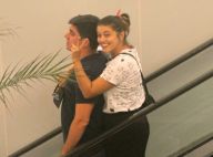 Marcelo Adnet e Patrícia Cardoso namoram durante passeio em shopping do Rio