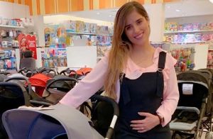 Grávida, Camilla Camargo lista desejos ao comer: 'Miojo, palmito e tomate'