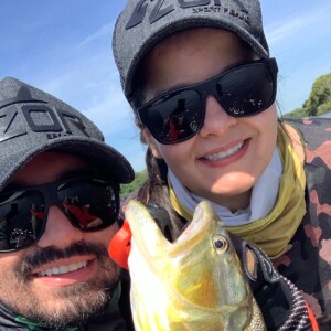 Dupla de Maraisa, Maiara tira foto com o namorado, Fernando Zor, em viagem de férias