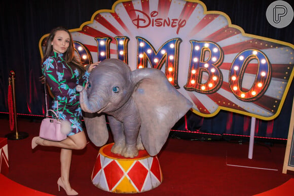 Larissa Manoela chorou ao assistir 'Dumbo'