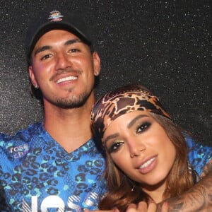 Neymar torce por Anitta e Gabriel Medina, filmados juntos de mãos dadas: 'Shippo'