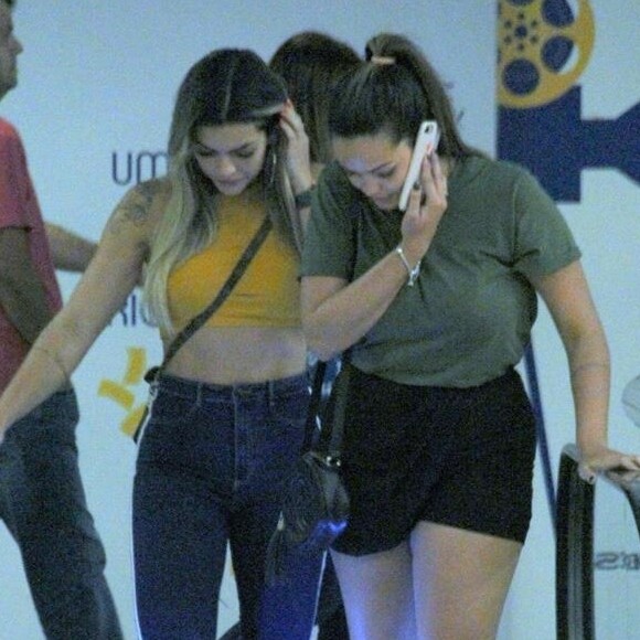 Kelly Key passeou com a filha, Suzanna Freitas, em shopping do Rio