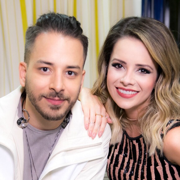 'Nós estamos ficando velhos, vocês não podem fazer essas coisas porque é perigoso, o coração não aguenta não! Se eu cair duro aqui vocês vão fazer o que?', brincou Junior