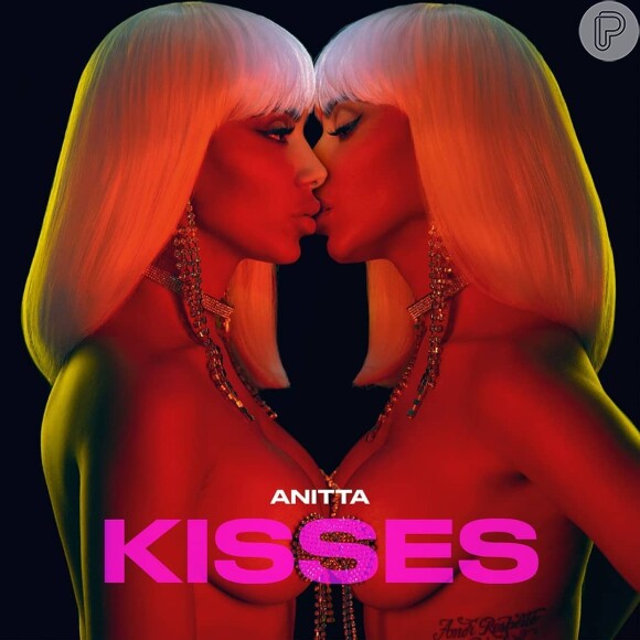 Anitta aparece beijando duas mulheres em uma das faixas do álbum 'Kisses', nos EUA