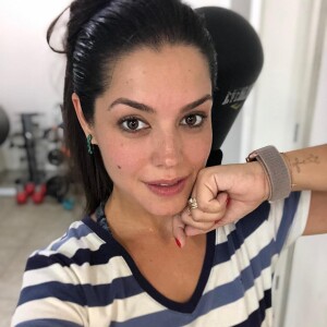 Thais Fersoza apostou em um look all blue para malhar nesta terça-feira, dia 09 de abril de 2019