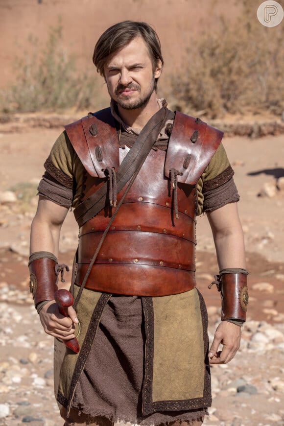 Na macrossérie 'Jezabel', Thiago (Daniel Erthal) é o soldado de Israel leal ao comandante Barzilai (Timóteo Heiderick)