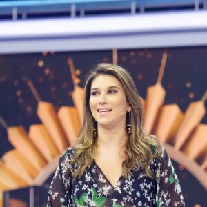 Alexandre Pato surpreendeu Rebeca Abravanel em gravação do programa