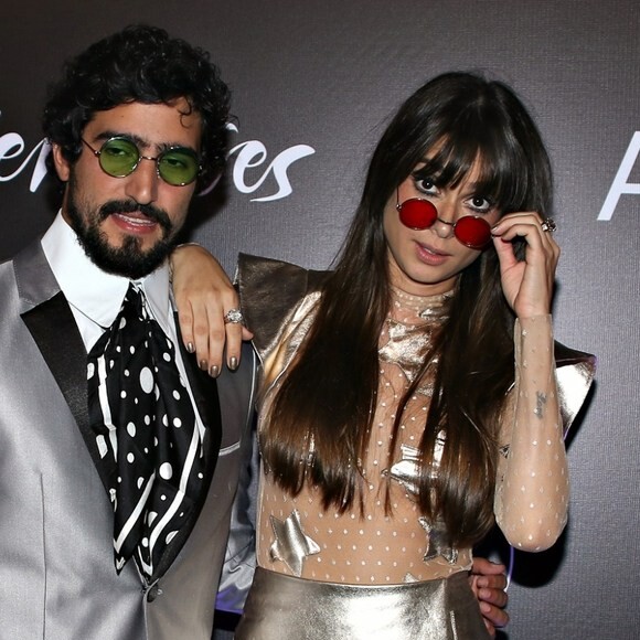 Renato Góes destacou a ajuda da noiva, Thaila Ayala, para compor seu protagonista da novela 'Órfãos da Terra'