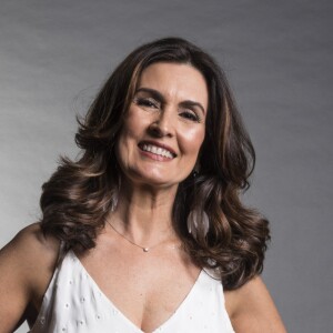 Fátima Bernardes é substituída por Patrícia Poeta no 'Encontro' desta segunda-feira, 29 de abril de 2019, após não conseguir retornar ao Rio de Janeiro