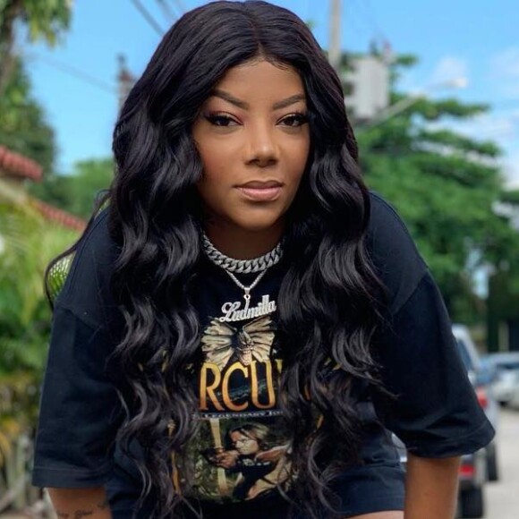 Ludmilla é levada para hospital de São Paulo após lesão na coluna, em 11 de maio de 2019