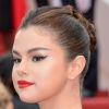 Selena Gomez foi de coque trançado para o Festival de Cannes
