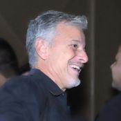 Marcello Novaes toca percussão na última festa de 'O Sétimo Guardião'. Vídeo!