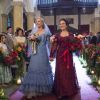 Ainda em 'Orgulho e Paixão', Julieta (Gabriela Duarte) e Jane (Pamela Thomé) se casaram com os respectivos pares românticos com longos coloridos
