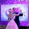 Luciano Huck e Ana Maria Braga dançam valsa no 'Mais Você' para comemorar 15 anos de TV Globo
