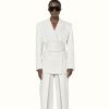 Conjuntinho elegante all white na coleção de Rihanna