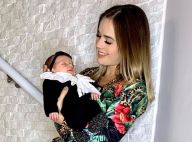 Animal print! Filha de Thaeme, Liz usa trend em roupinha de tricô: 'Look do dia'