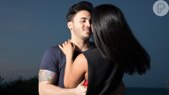 Mileide Mihaile e Wallas Arrais publicaram novas fotos da campanha de Dia dos Namorados nesta segunda-feira, 3 de junho de 2019
