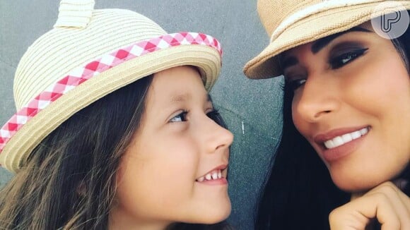Simaria Mendes compartilha vídeo cantando com a filha, Giovanna, nesta quarta-feira, dia 05 de junho de 2019