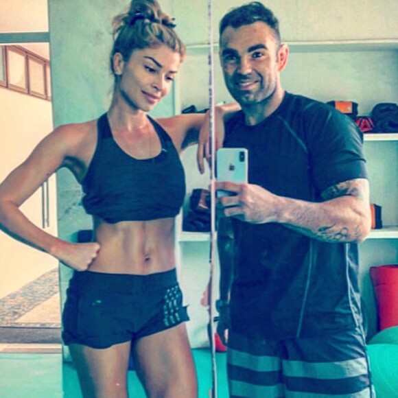 Grazi Massafera mostrou barriga tricanda ao lado de Chico Salgado