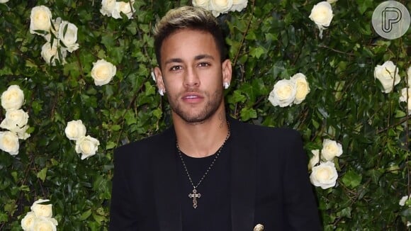 Pai de Neymar afirma que o filho foi agredido em print de vídeo: 'É só você ver a imagem!'