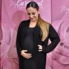 Claudia Leitte rejeita cobrança pós-parto: 'Mulheres quando dão à luz um bebê, não param de viver'