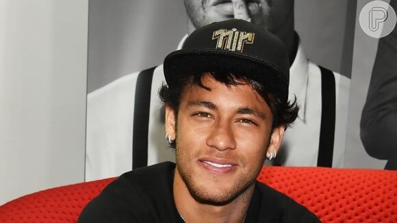 Neymar parabenizou a ex, Carol Dantas, pelo casamento com Vinícius Martinez: 'Que Deus cuide do amor de vocês'