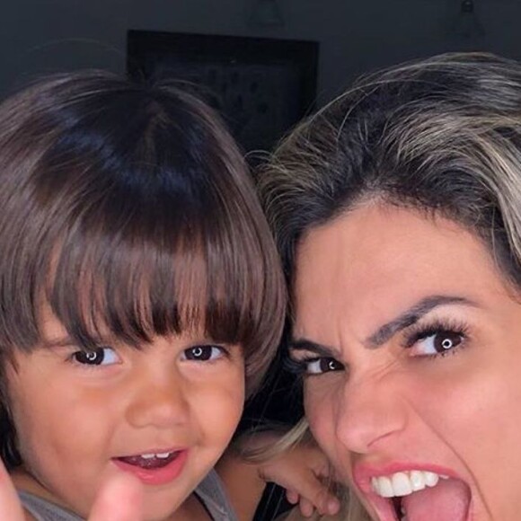 Filho de Kelly Key apareceu com a unha pintada em vídeo feito pelo pai, Mico Freitas