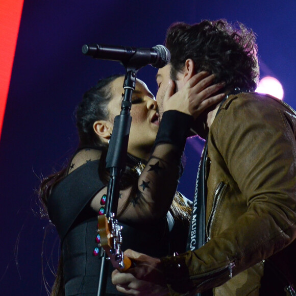 Maiara e Fernando adoram protagonizar momentos românticos no palco