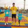 Rodrigo Faro e as filhas mais velhas Clara e Maria participaram de maratona infantil em São Paulo